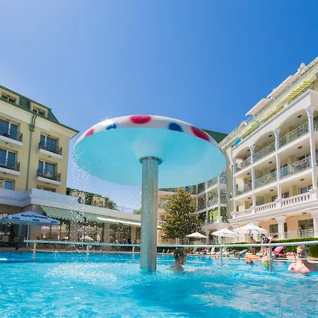 Hotell Romance And Family