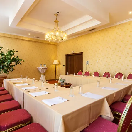 Romance And Family 4*