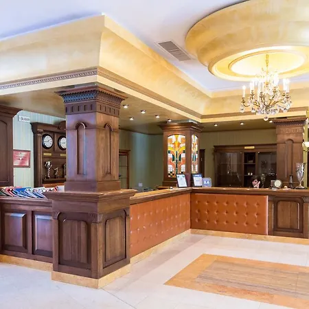 Romance And Family Hotel 4*