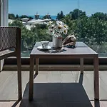 Romance And Family Hotel