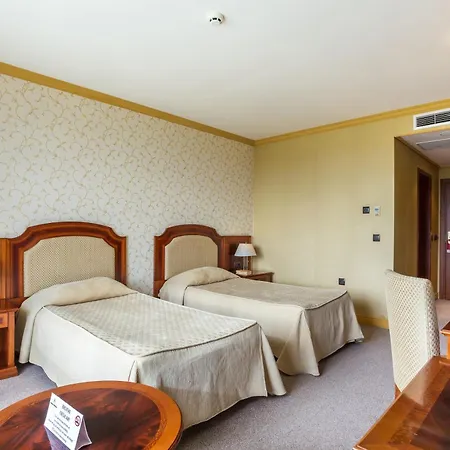 Romance And Family سينتس قسطنطين وهيلينا