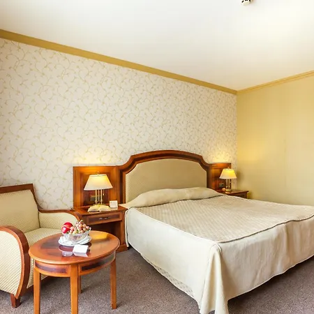 Romance And Family Святые Константин и Елена