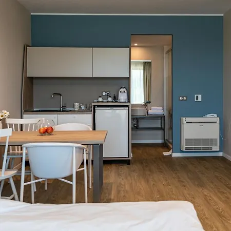 Hotel Romance And Family St Constantin et Helena