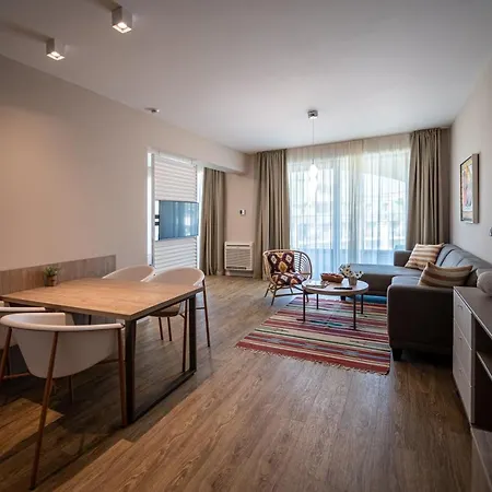 Hotel Romance And Family St Constantin et Helena