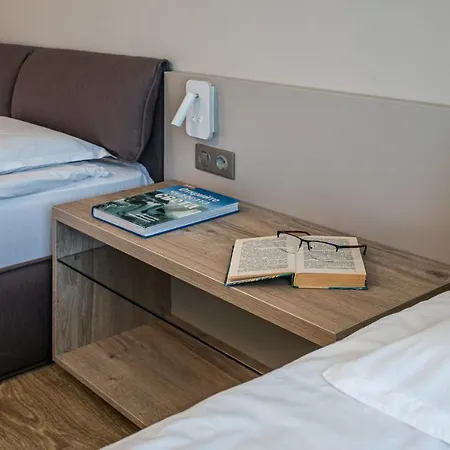 Romance And Family Hotel Saints Constantine and Helena