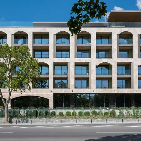 Hotel Romance And Family