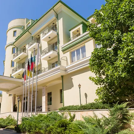 Szálloda Romance And Family 4*