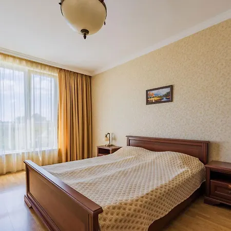 Hotell Romance And Family 4*