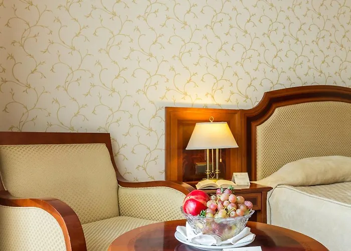 Romance And Family Hotel Saints Constantine and Helena