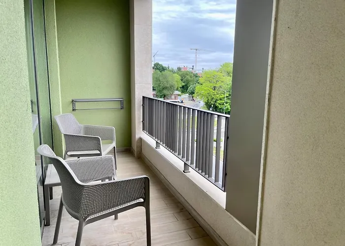 Romance And Family 4*