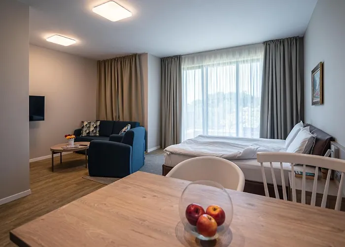 Romance And Family Hotel