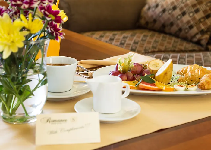 Romance And Family سينتس قسطنطين وهيلينا