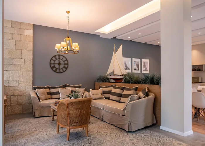 Romance And Family Hotel 4*