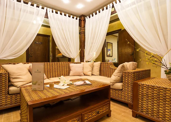 Romance And Family Hotel 4*